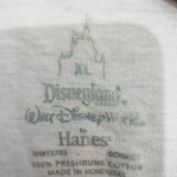 DISNEY- TYPHOON LAGOON cartoon graphic t-shirt for men's and women's. - Picture 5 of 5